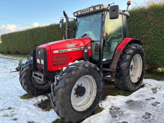 Massey Ferguson MF 6255