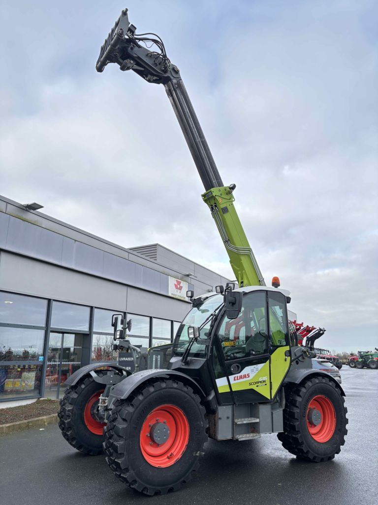 Claas SCORPION 635 VARIPOWER