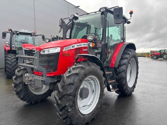 Massey Ferguson MF 5711 M DYNA 4