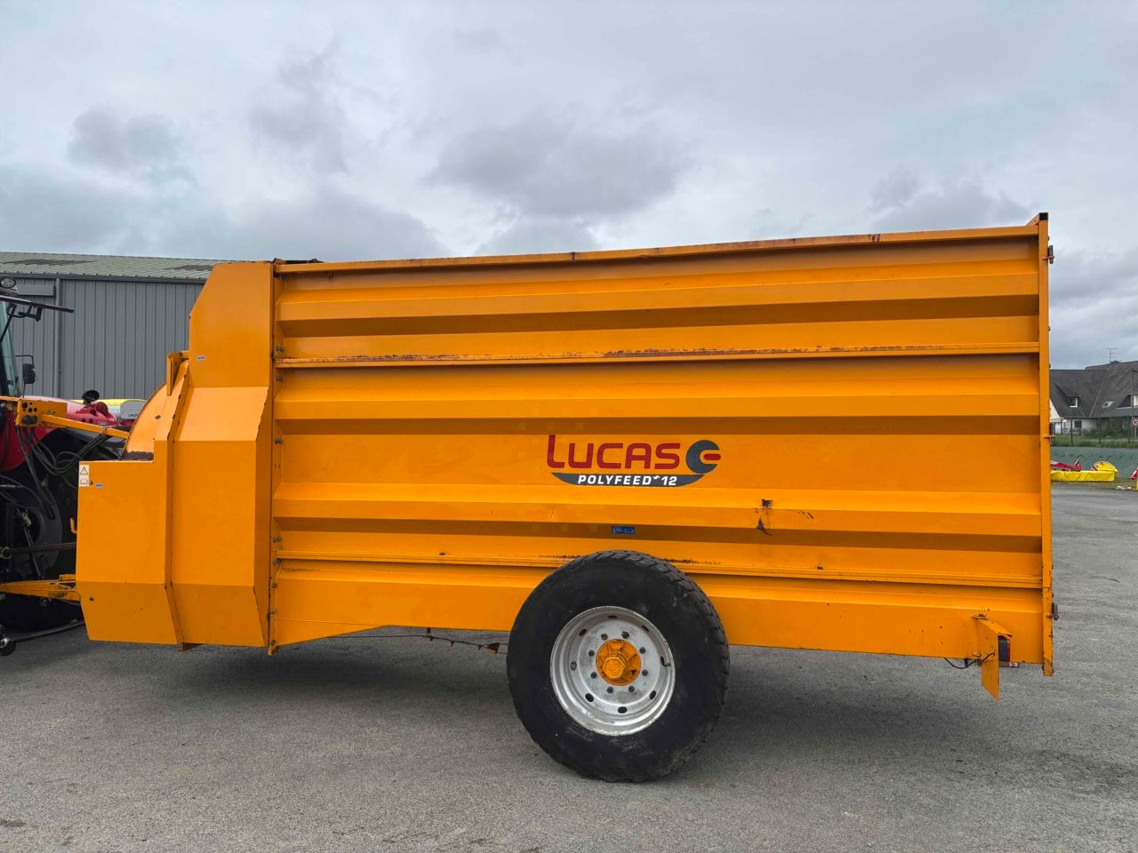 Lucas POLYFEED + 12