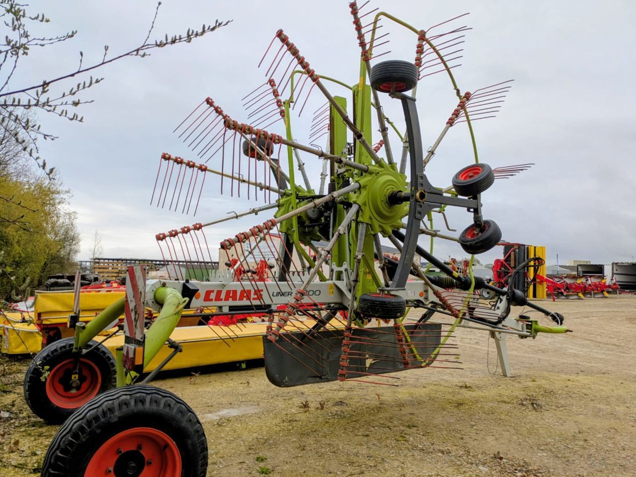 Claas LINER 2800