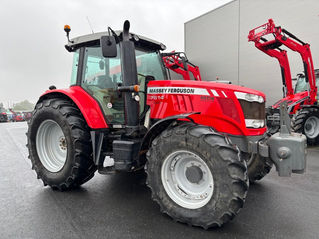 Massey Ferguson MF 7614 DYNA 4