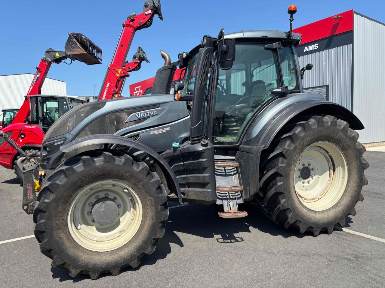 Valtra T144 VERSU PTO AV