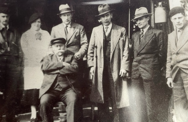 M.Motin et ses 5 fils